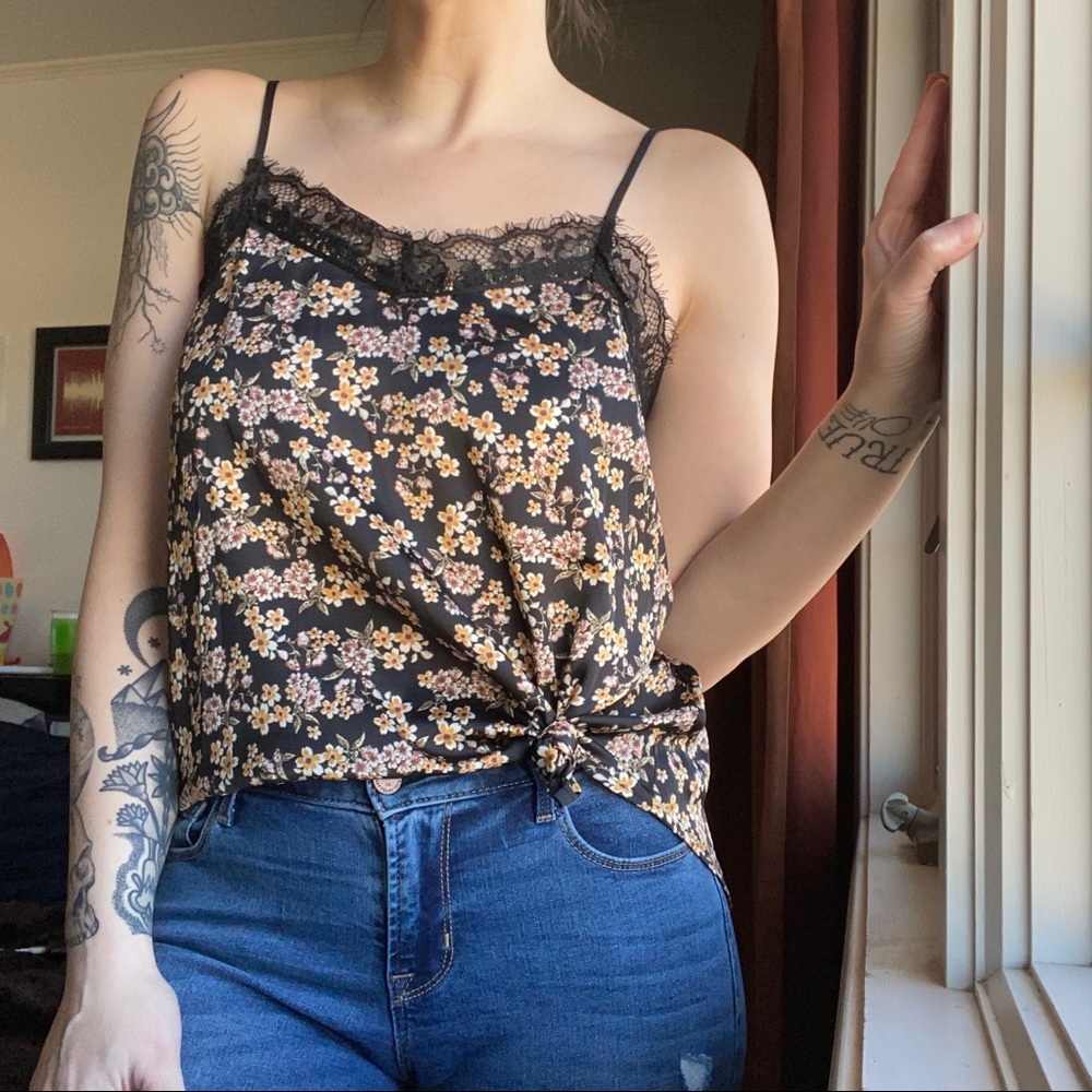 Wild Fable size small floral tank - Picture 1 of 6